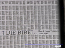 Lade das Bild in den Galerie-Viewer, Nano Bibel (18k Gold, hochglanz, 750er) 8 verschiedene Sprachen